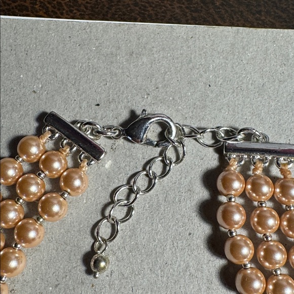 Elegant Peach Multi-Strand Faux Pearl Necklace - Picture 2 of 4